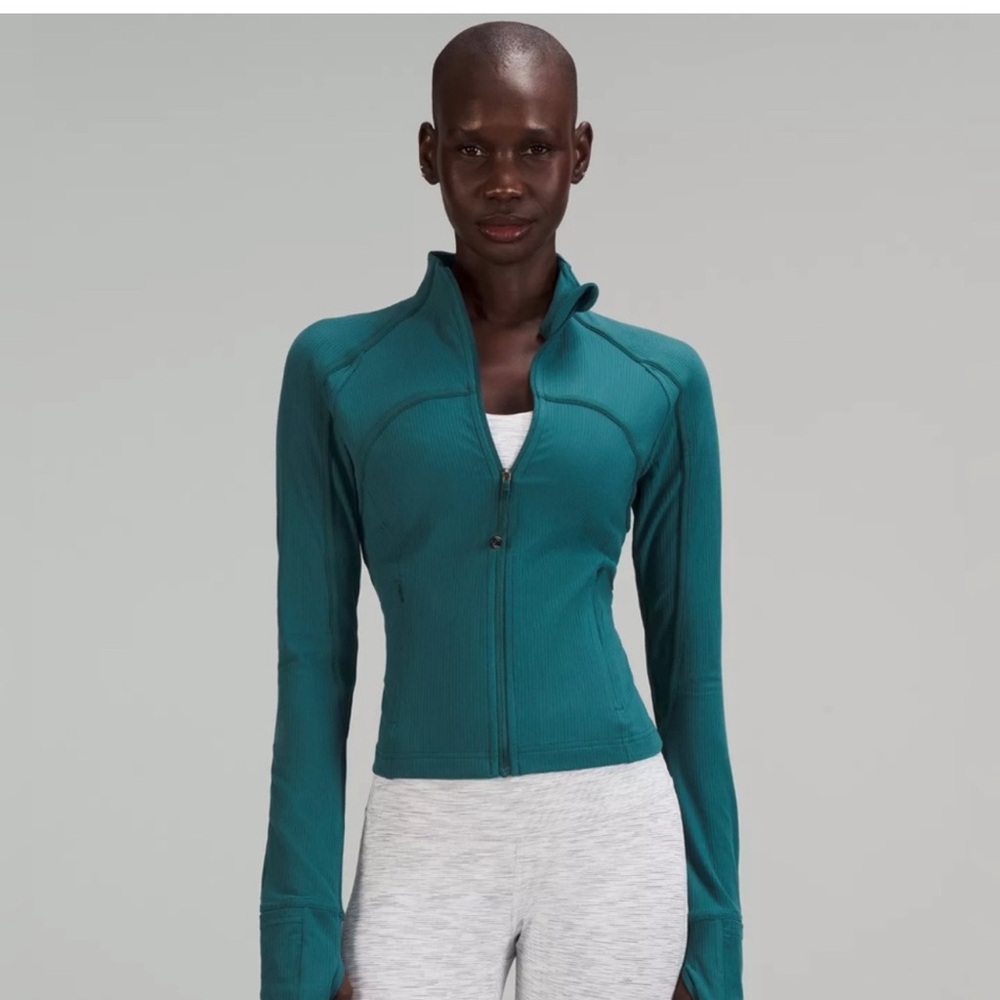 Lululemon Ribbed and Cropped Align Jacket in Green Jasper🌿